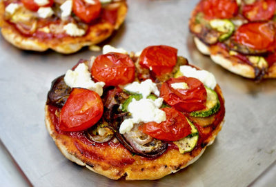 Ελληνική πίτσα με ψητά λαχανικά